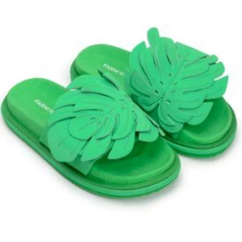 FARM Rio Bright Green Leaf Appliqué Slide Sandals
